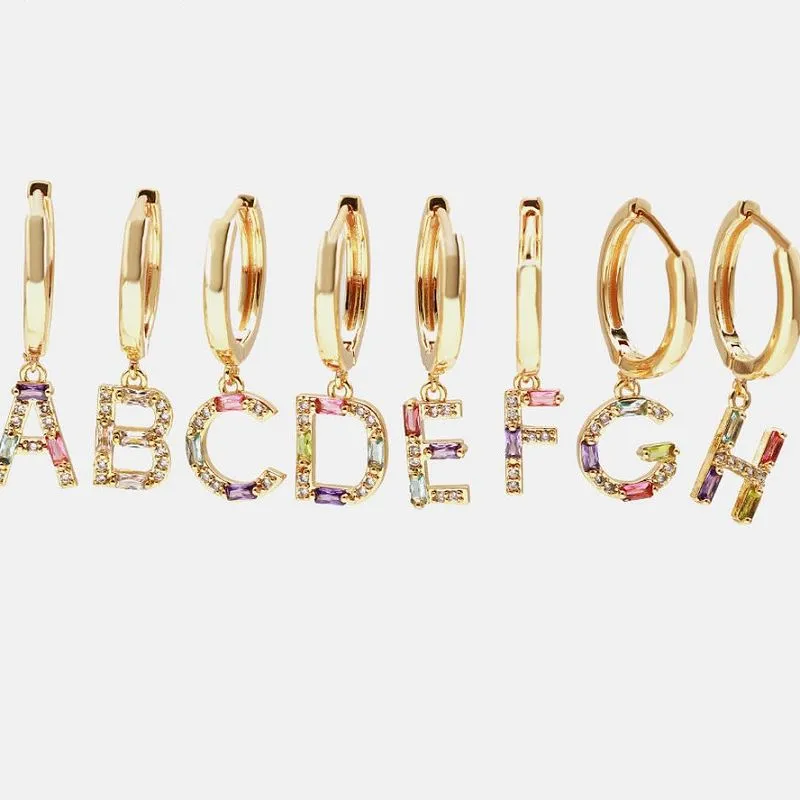 Обеца с инициал на азбука 26