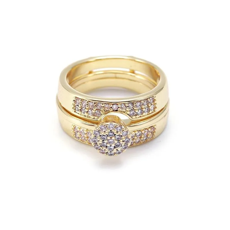 Изящен комплект пръстени, които могат да се подреждат една върху друга