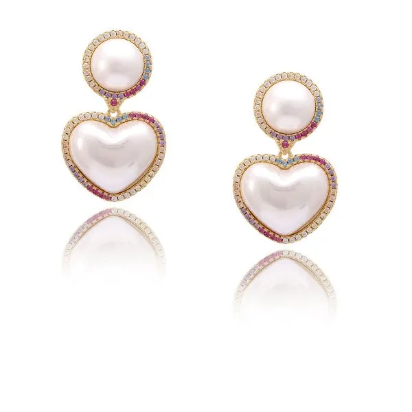 Перлена обеца във формата на сърце