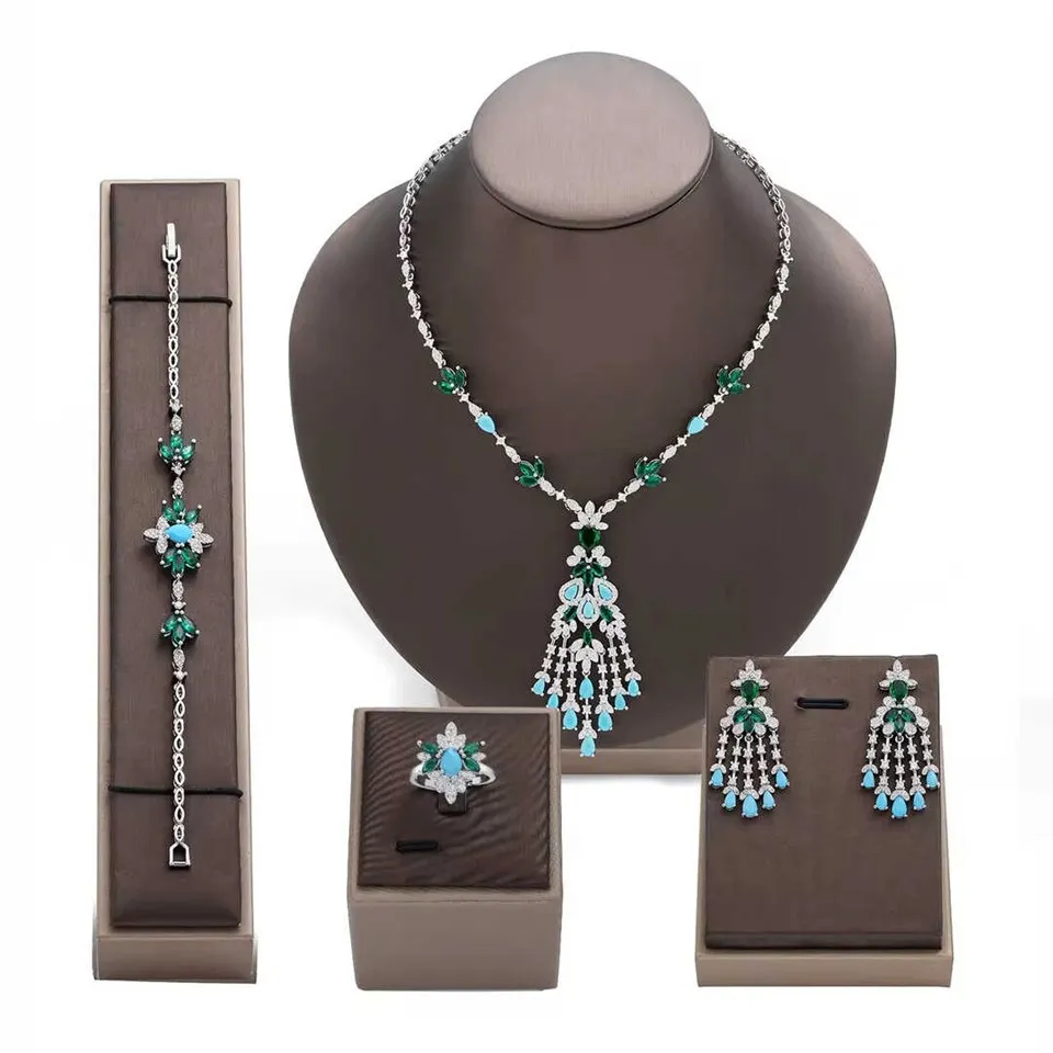 Нови комплекти бижута от стерлингово сребро